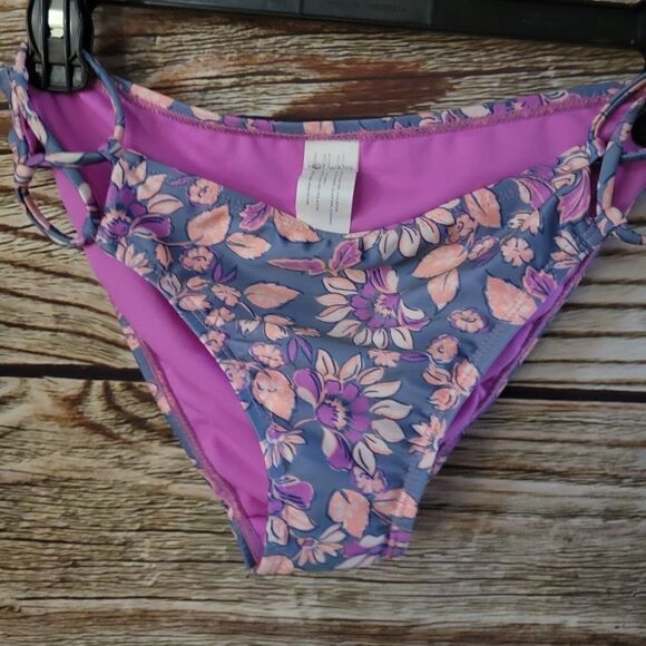 "Hot water " Woman's bikini Bottoms Size: medium Multicolored NWT - Picture 2 of 7